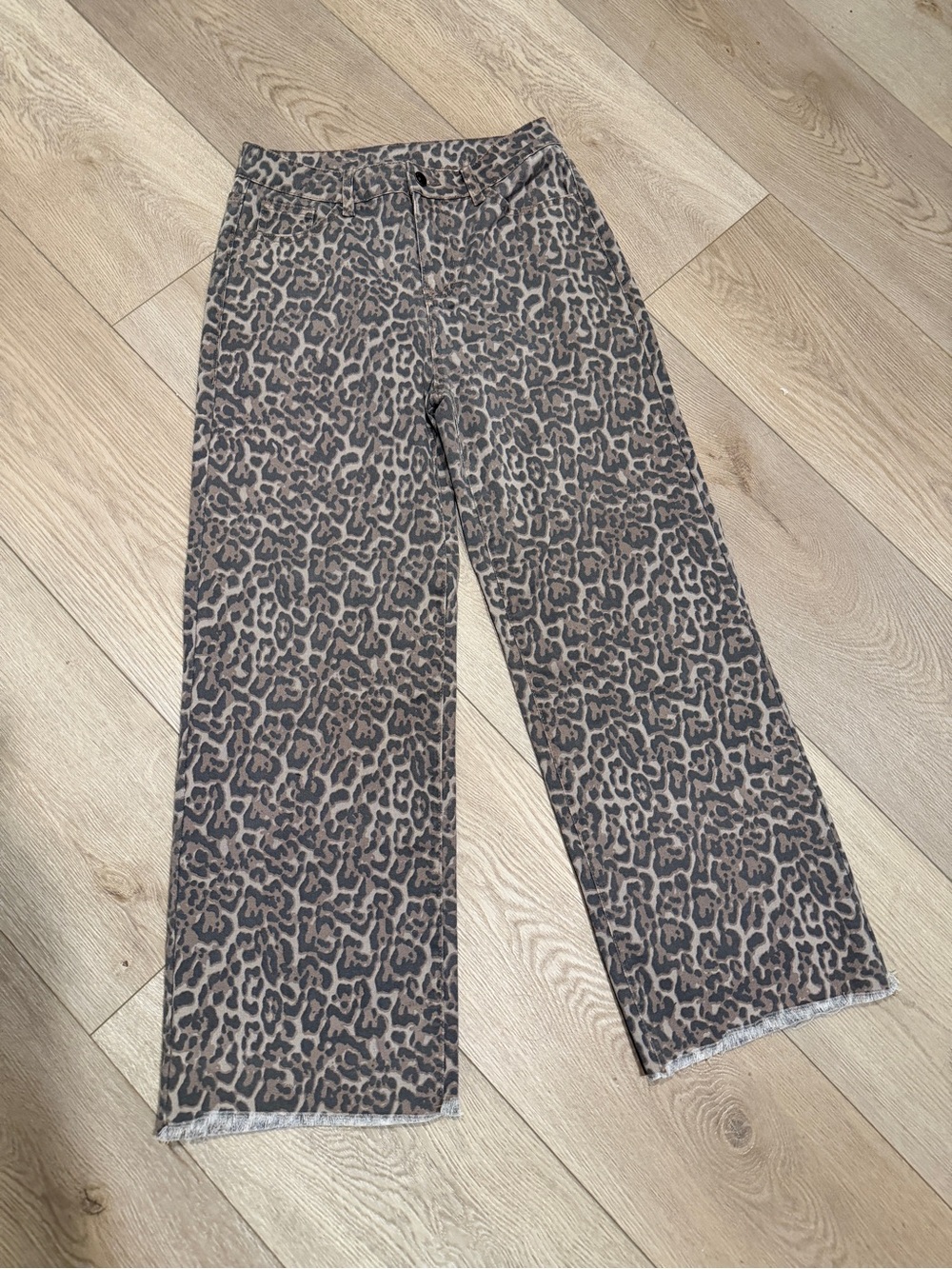 Cheetah animal print ladies pants nwot Sz 8